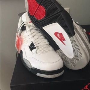 Jordan retros 4